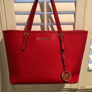 Michael Kors jet set tote small